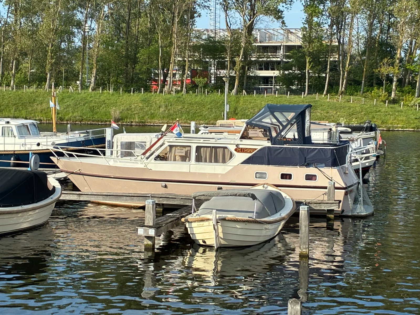 foto: 5 Beachcraft 1050 AK