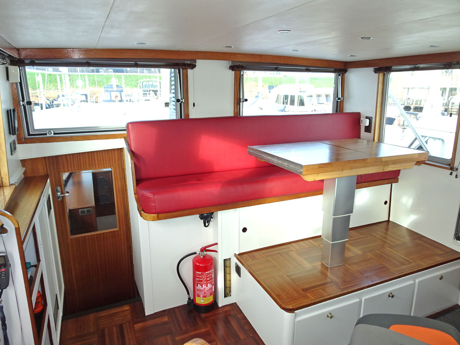 foto: 52 Trawlerjacht 48, zeegaand