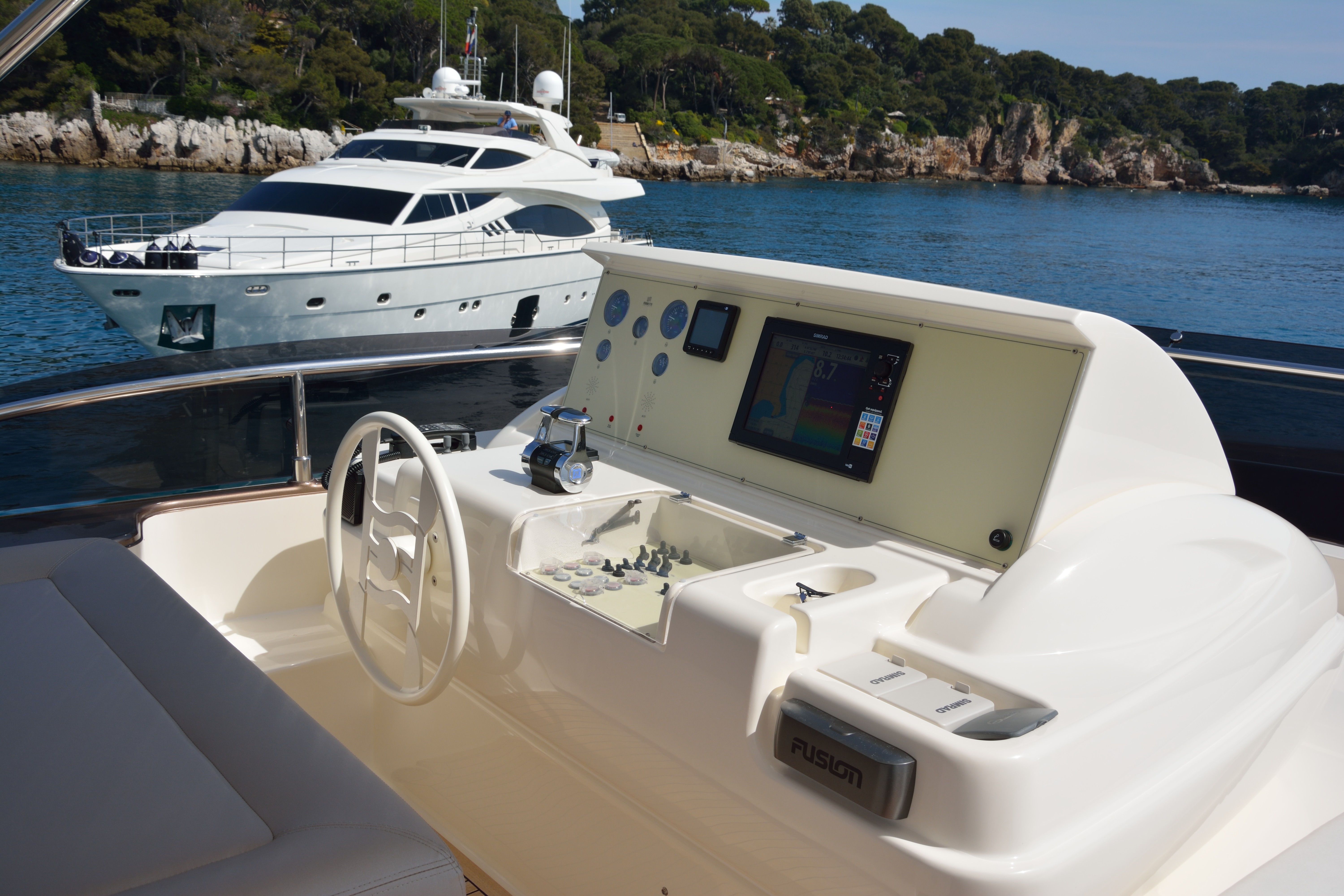 foto: 43 Ferretti 800 HT