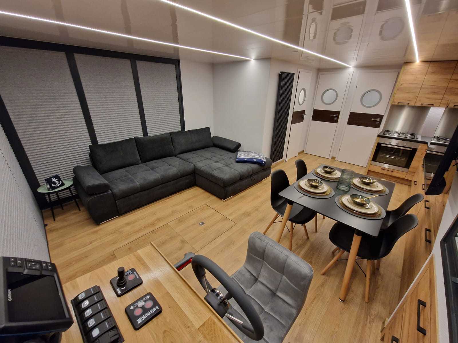 foto: 19 Campi PER DIRECT 460 Complete Houseboat