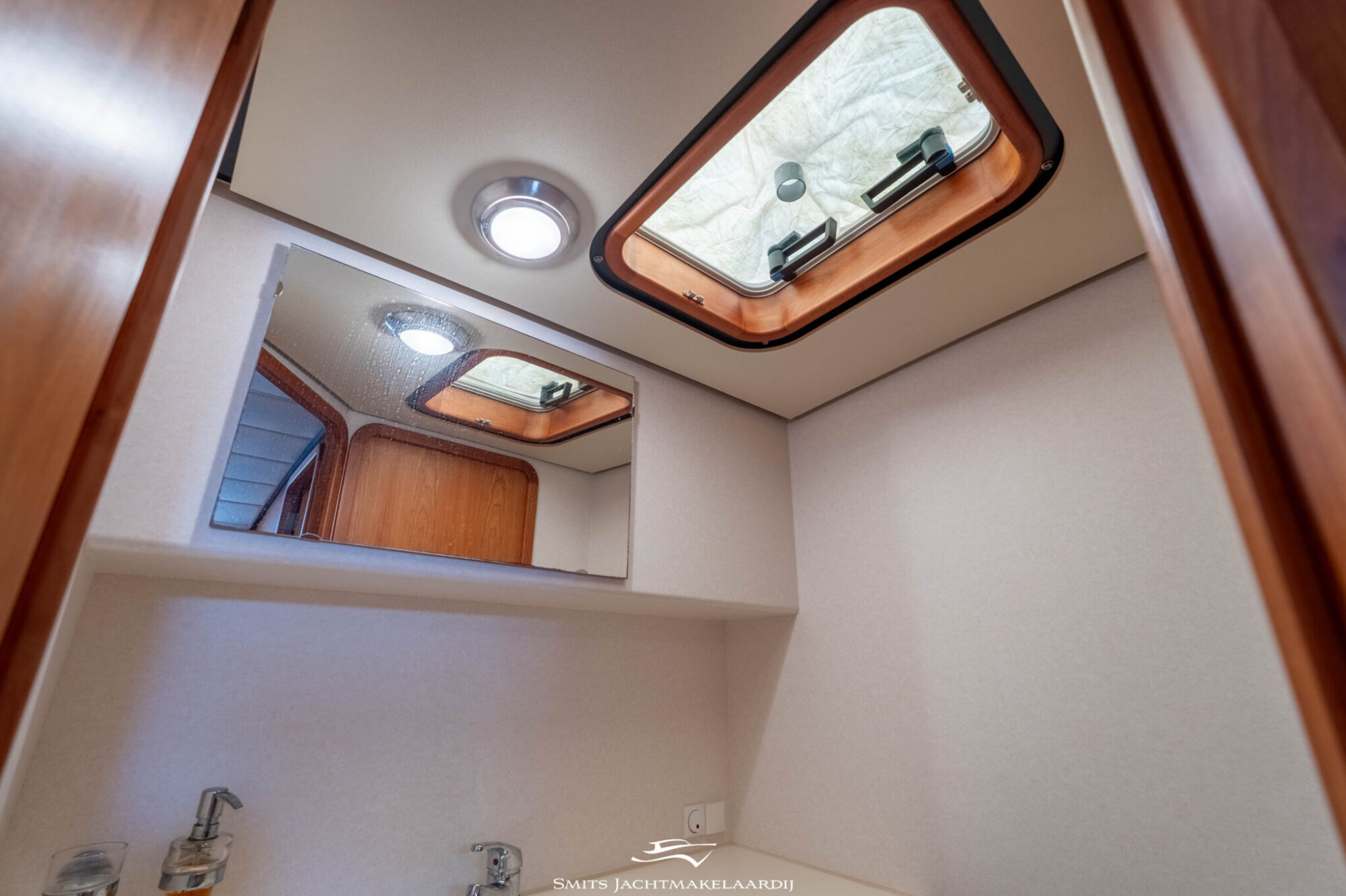 foto: 31 Linssen Linssen Grand Sturdy 43.9 AC