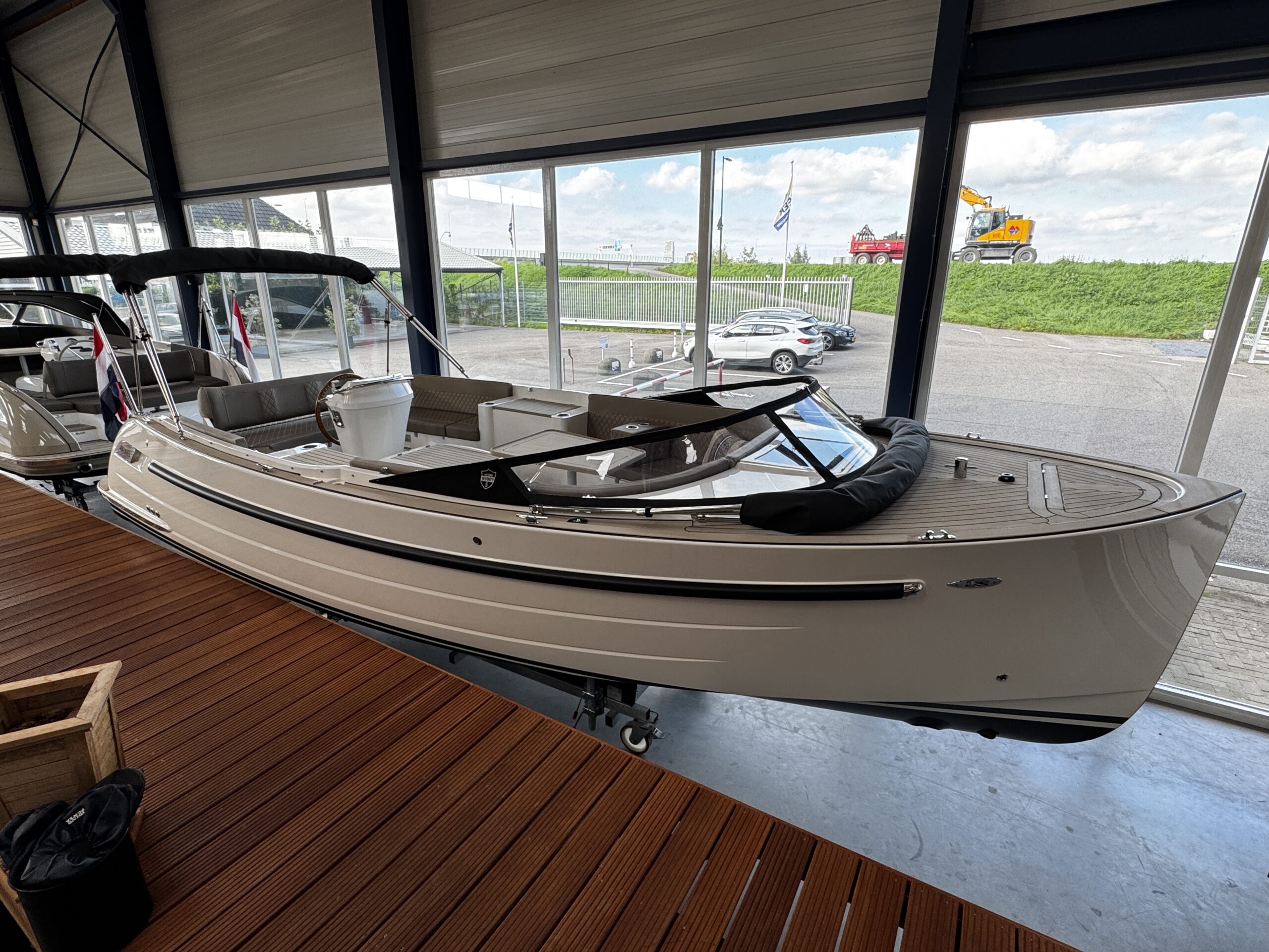 hoofdfoto: 1 Antaris Seventy5 Hybride (op voorraad)