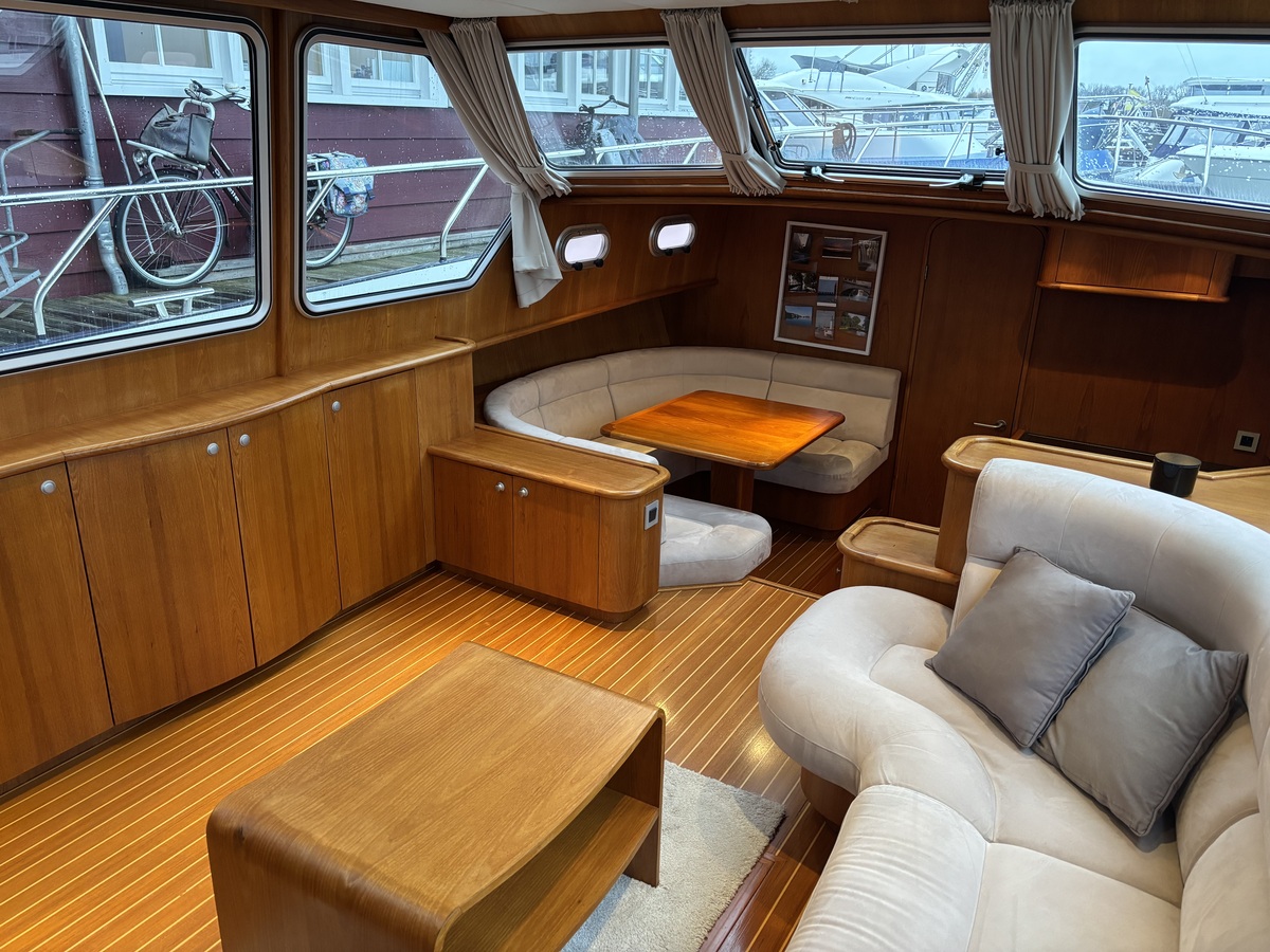 foto: 21 Explorer 45