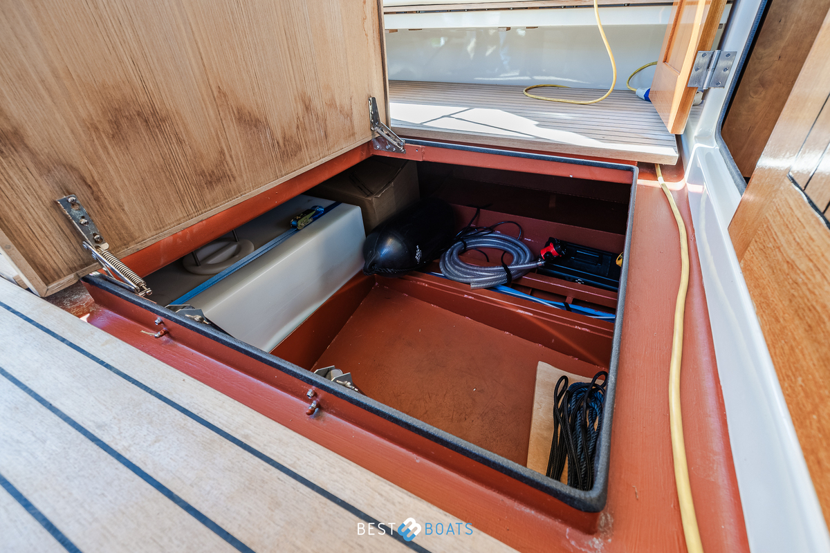 foto: 24 Linssen Grand Sturdy 29.9 Sedan 