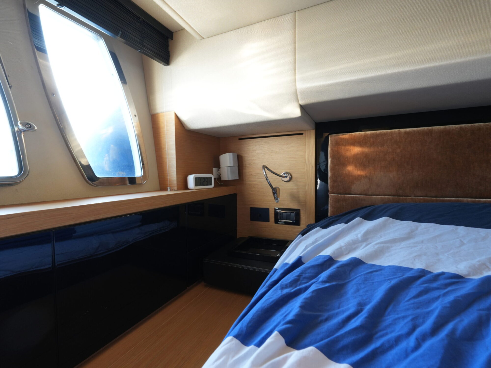 foto: 124 Sessa Sessa C46 HT IPS