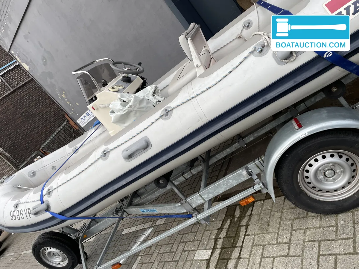 foto: 9 Valiant Vanguard 520