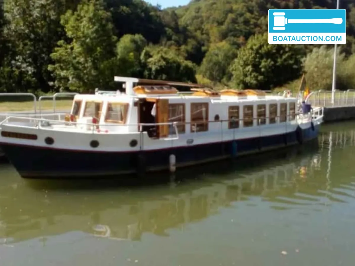 foto: 15 Riverboat 1413