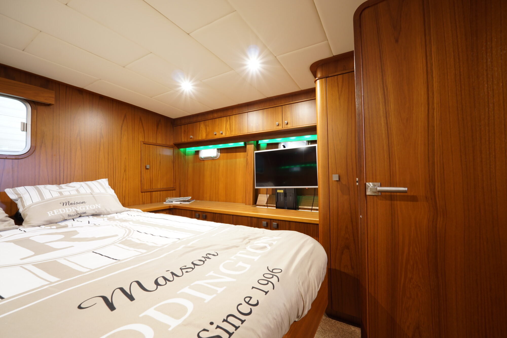 foto: 94 Custen Custen Kruiser 18.00 VS