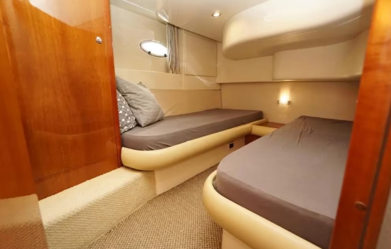 foto: 6 Azimut 39 Fly