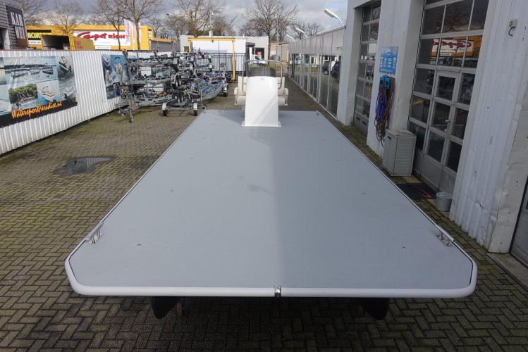 foto: 19 Funcruiser Pontoon 650