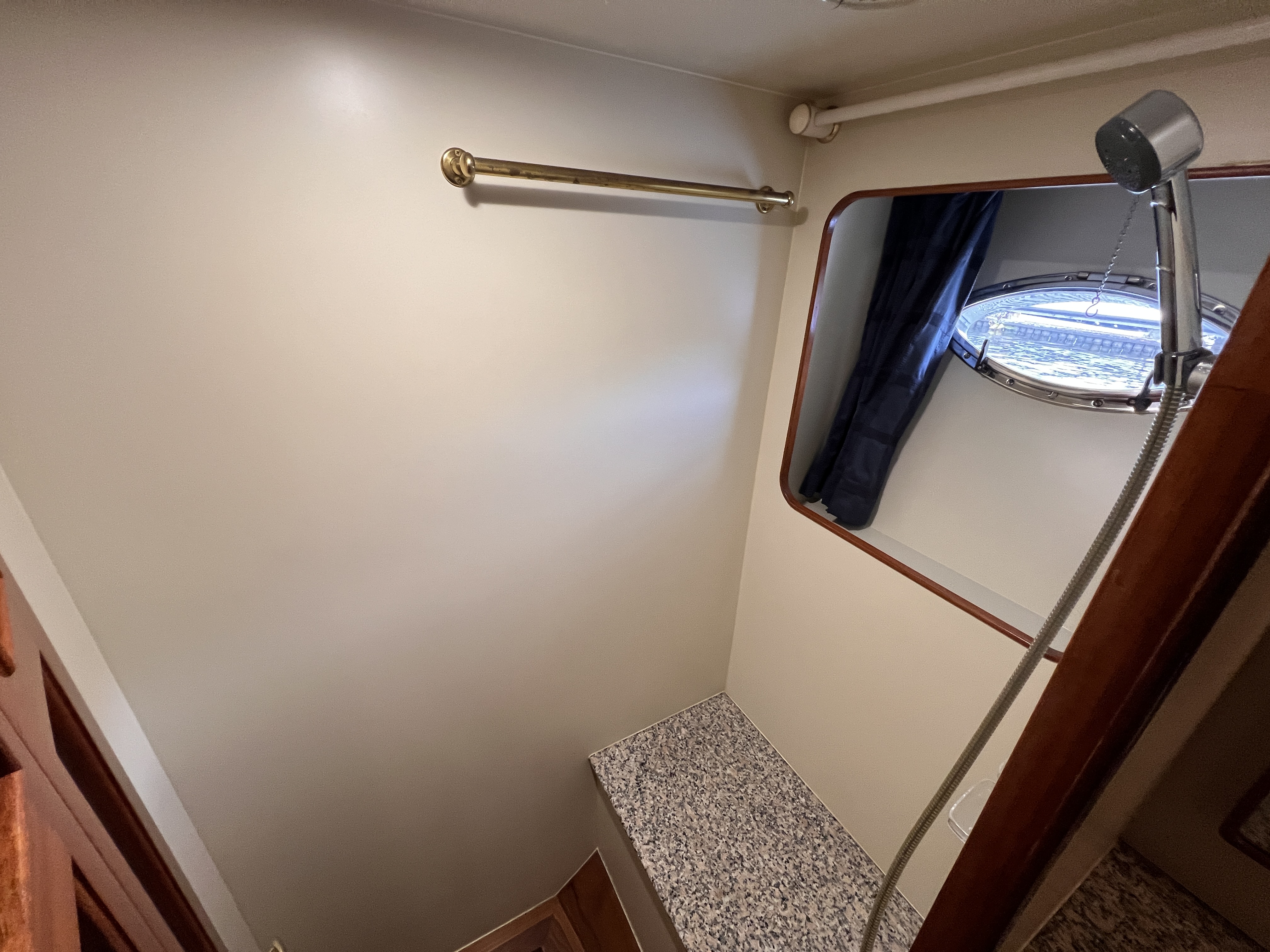 foto: 24 Monte Fino 64 ( varend woonschip )