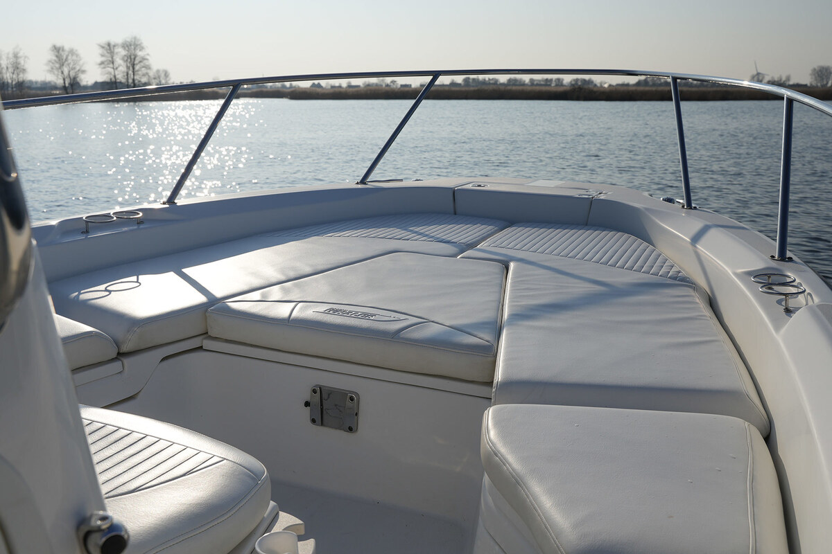 foto: 24 Boston Whaler 230 Dauntless