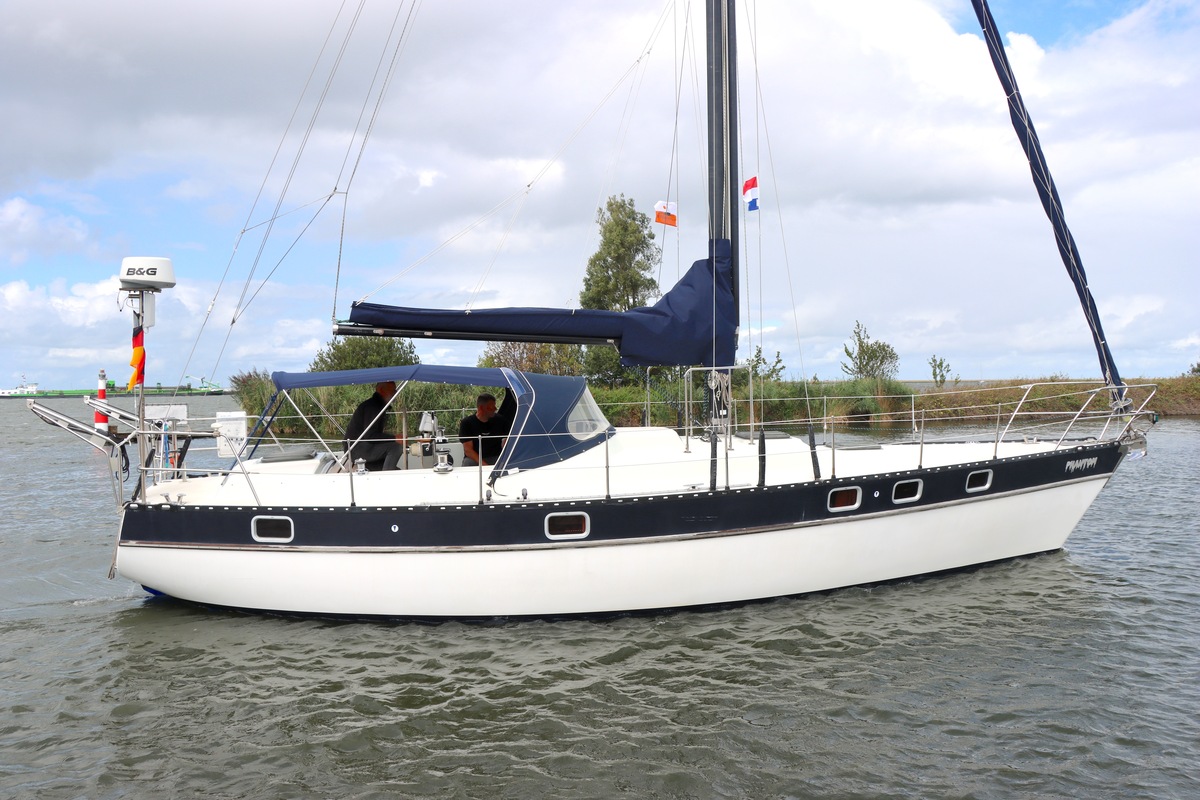 foto: 76 Phantom 38 