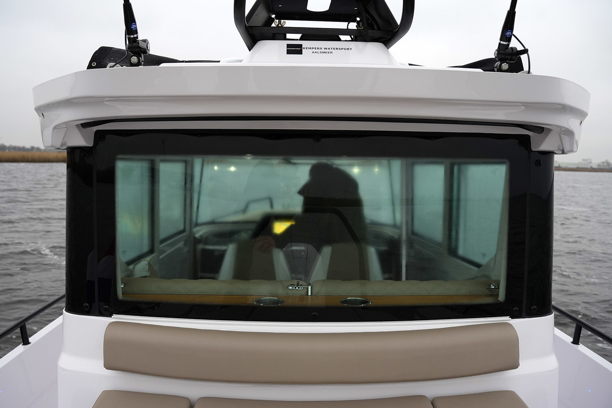 foto: 39 Axopar  28 Cabin