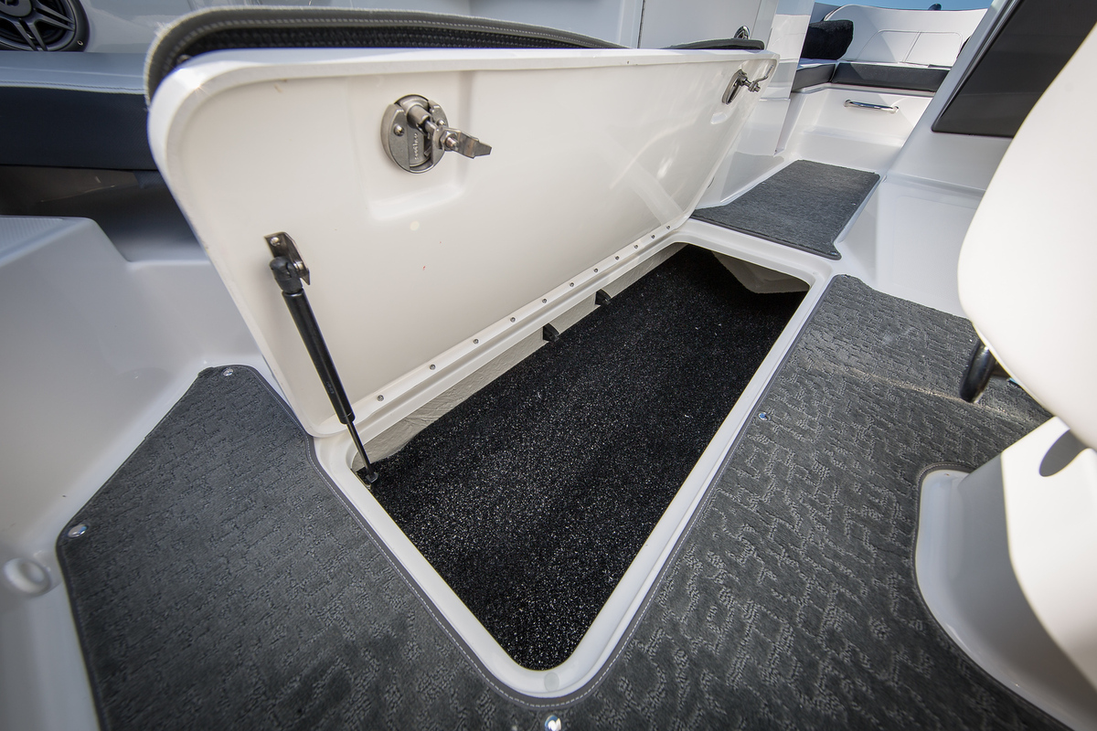 foto: 13 Sea Ray 19 SPX
