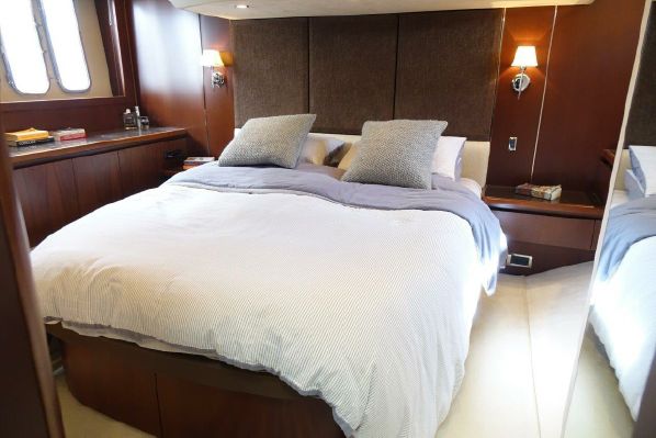 foto: 19 Princess 54 Fly