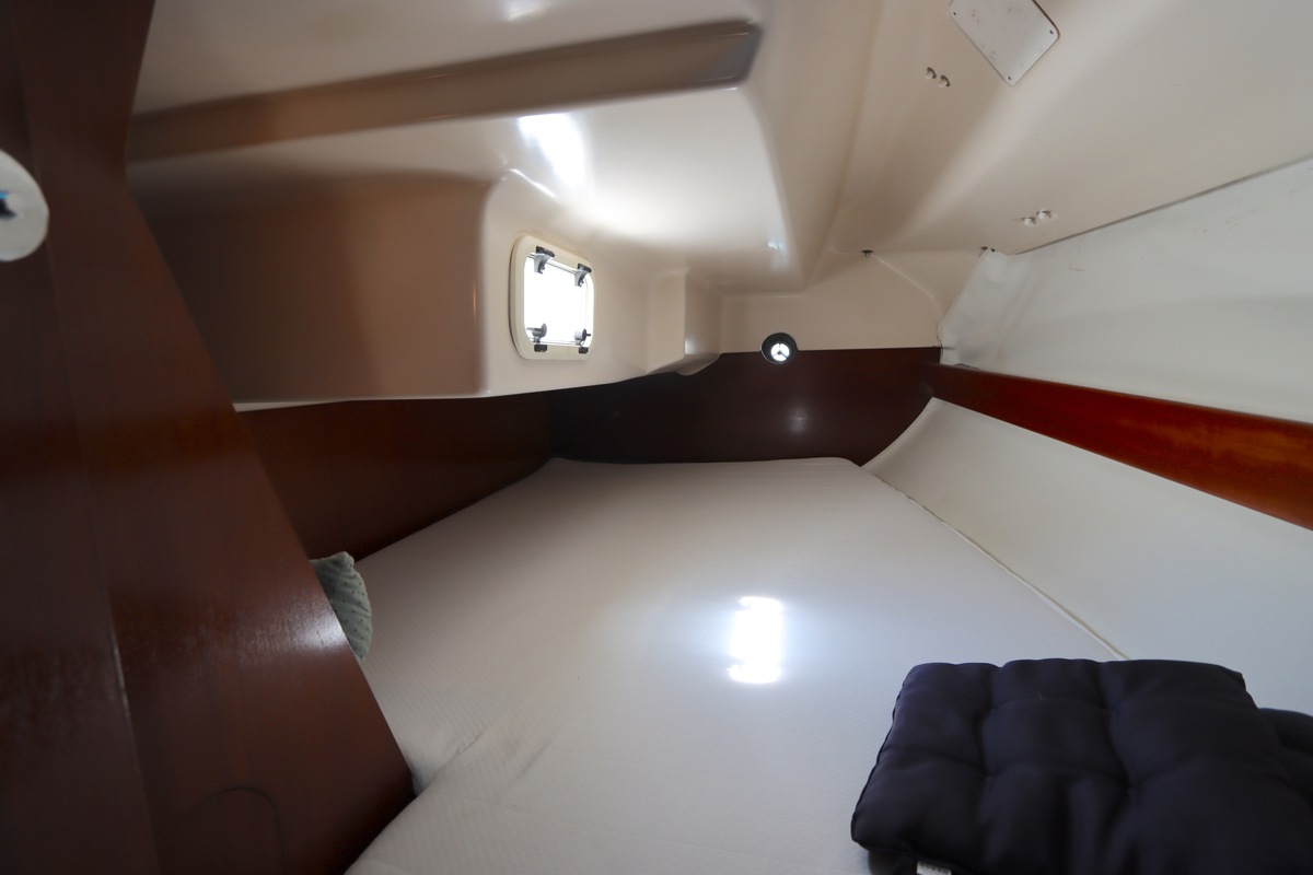 foto: 34 Beneteau Oceanis 300