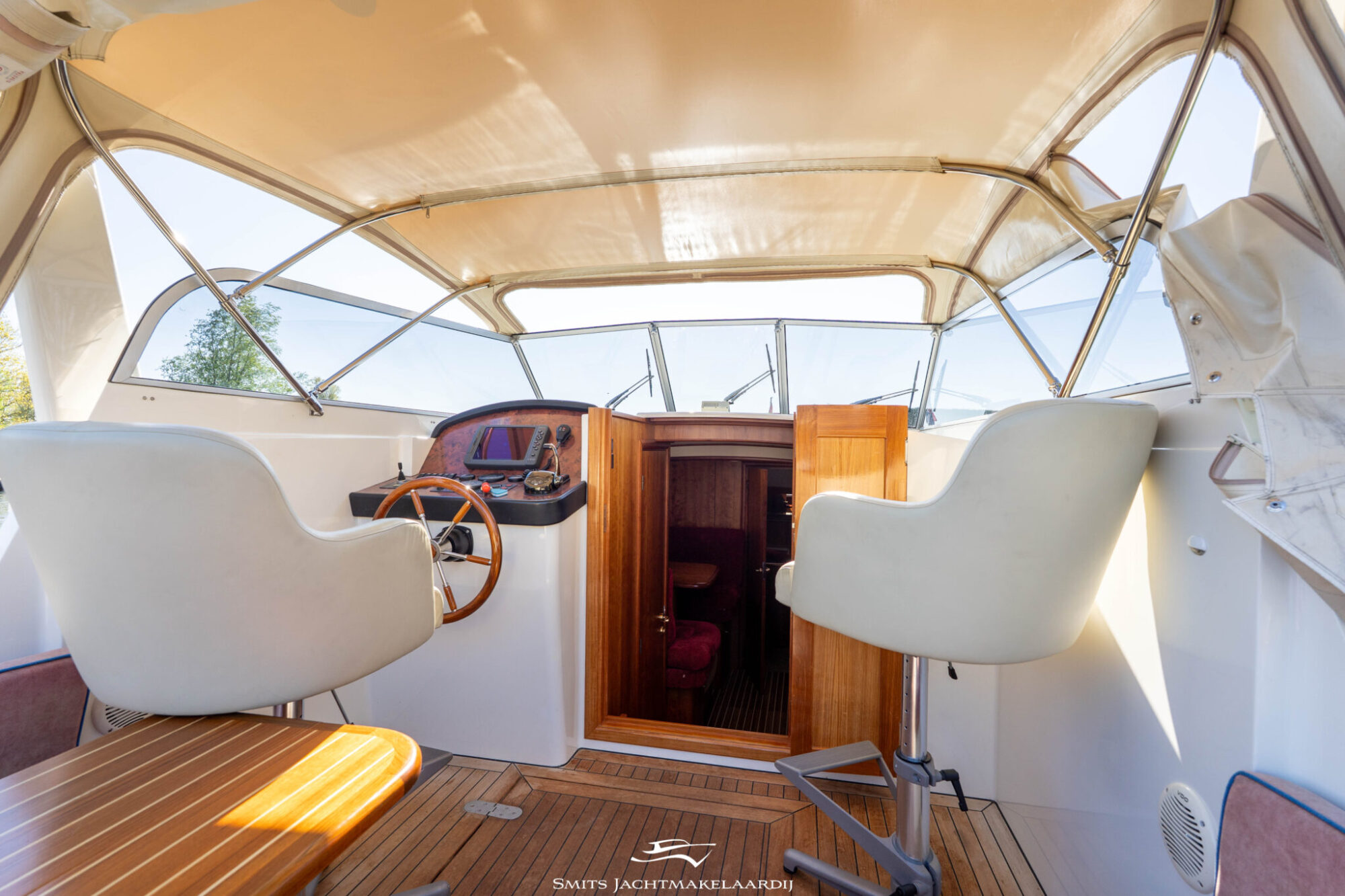 foto: 127 Tryvia Tryvia 1100 OK Cabrio Spiegeldeur