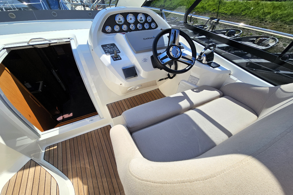 foto: 108 Bavaria 43 HT