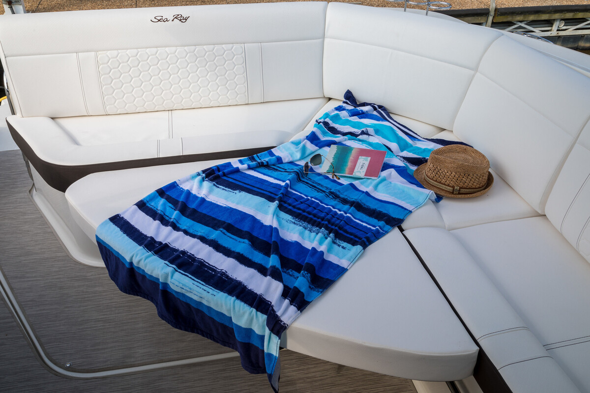 foto: 33 Sea Ray Sundancer 320 OB