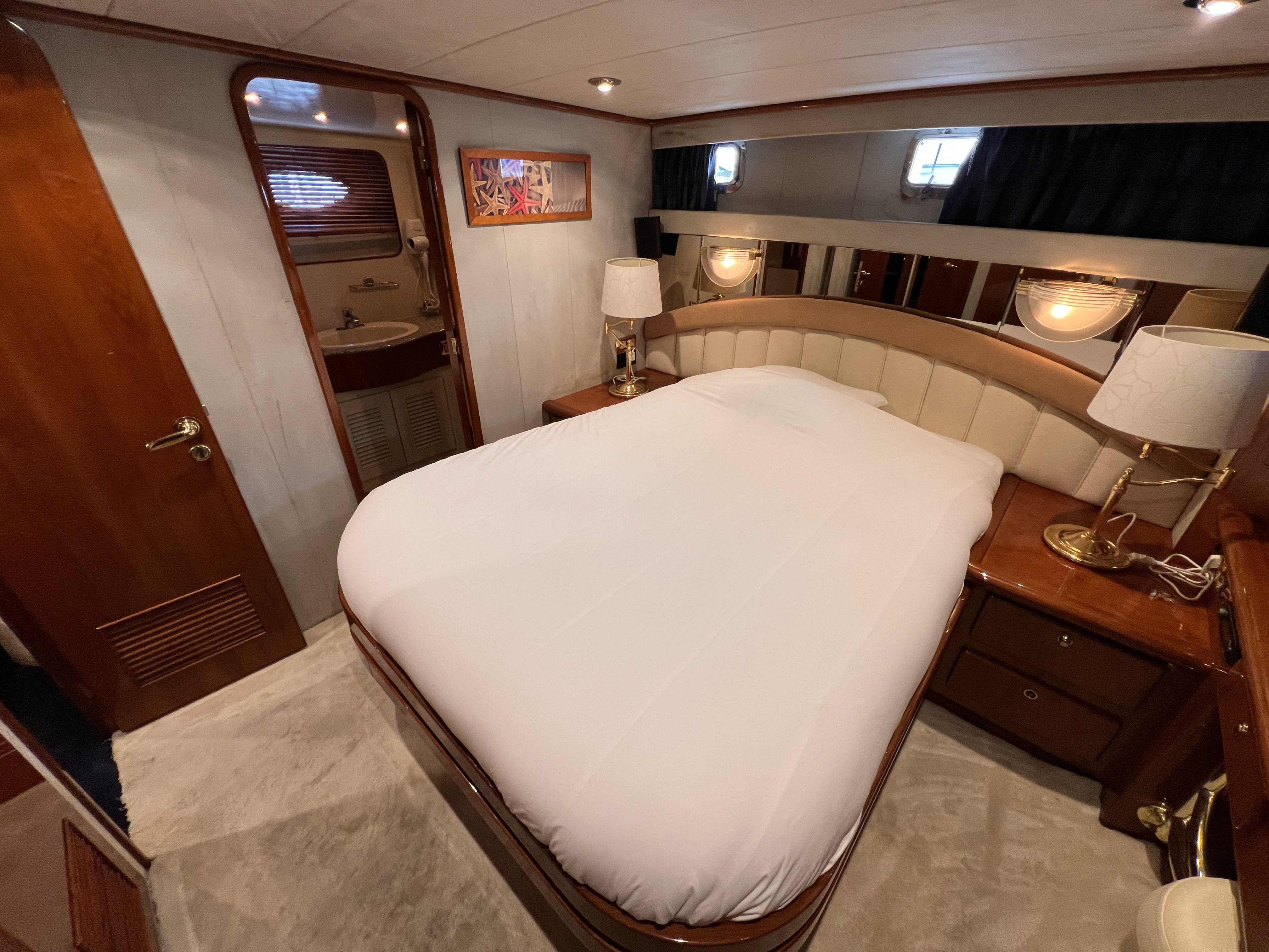 foto: 26 Monte Fino 64 ( varend woonschip )