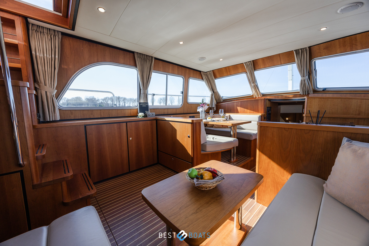 foto: 45 Linssen  Grand Sturdy 40.0 AC
