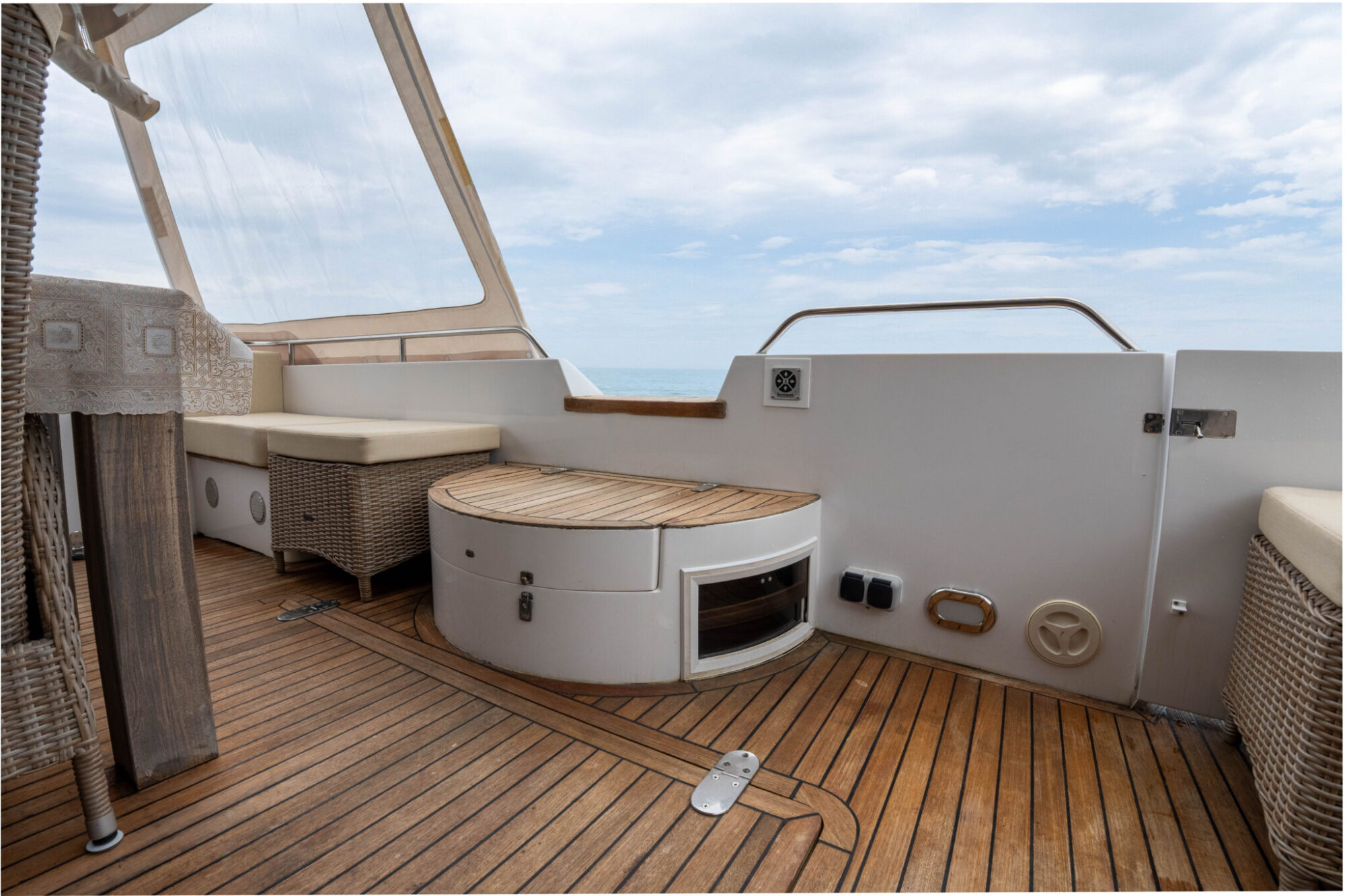 foto: 110 Fairline Fairline Squadron 62/65