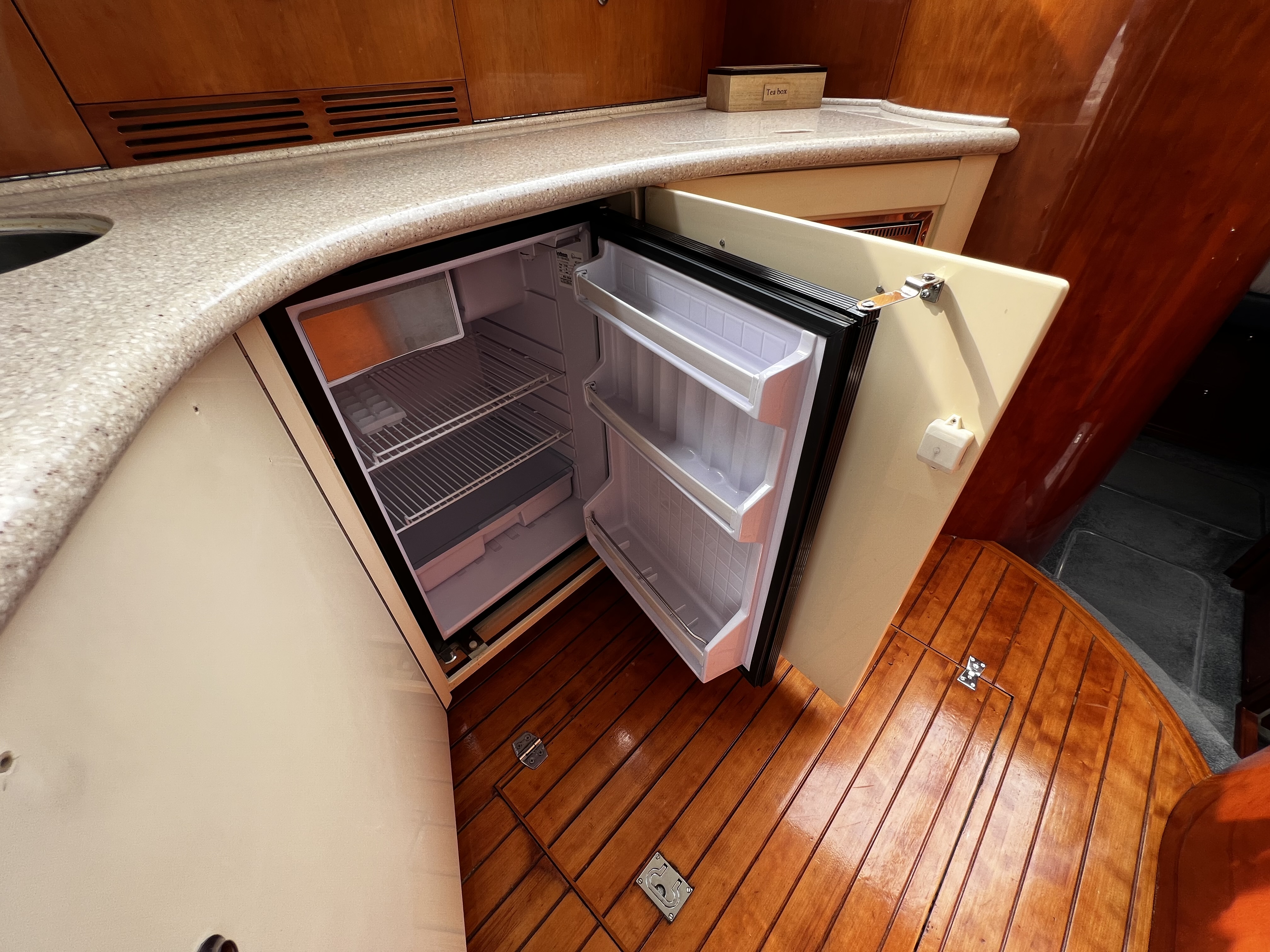 foto: 31 Fairline Phantom 42