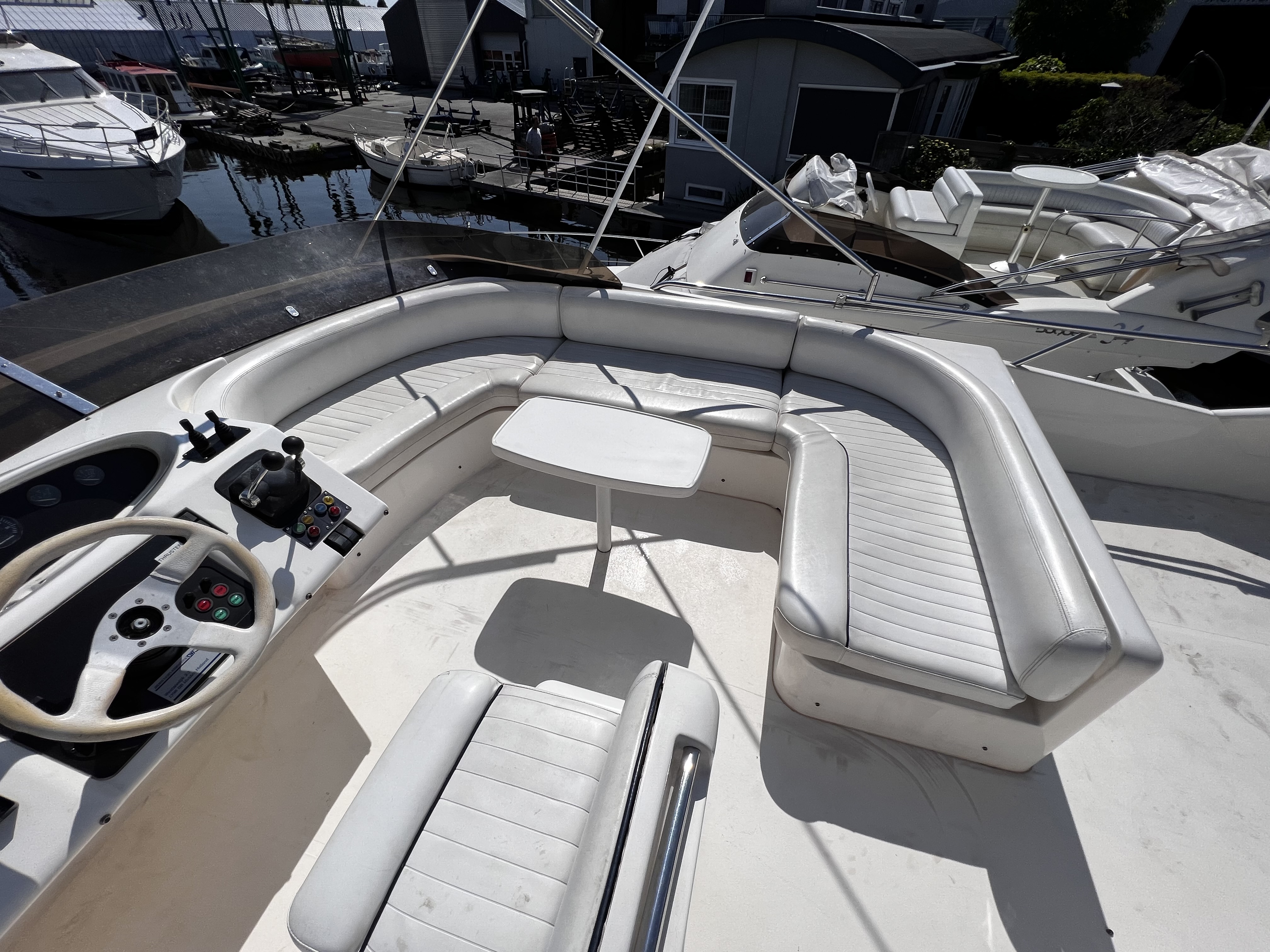 foto: 34 Princess  440