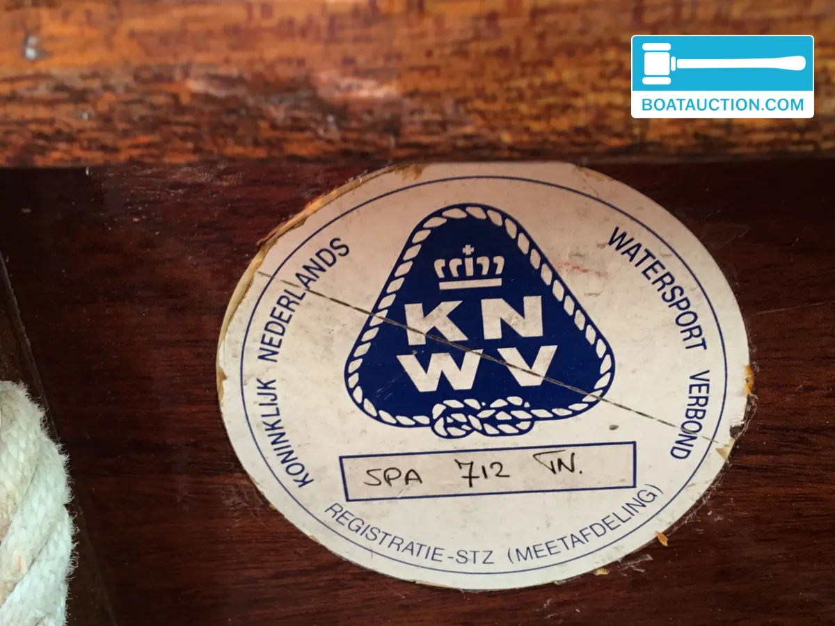 foto: 31 Spanker 712