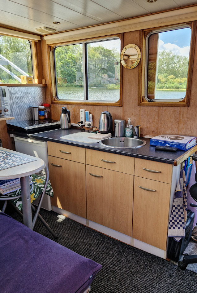 foto: 38 Sleep / Duwboot 15.42 met CBB