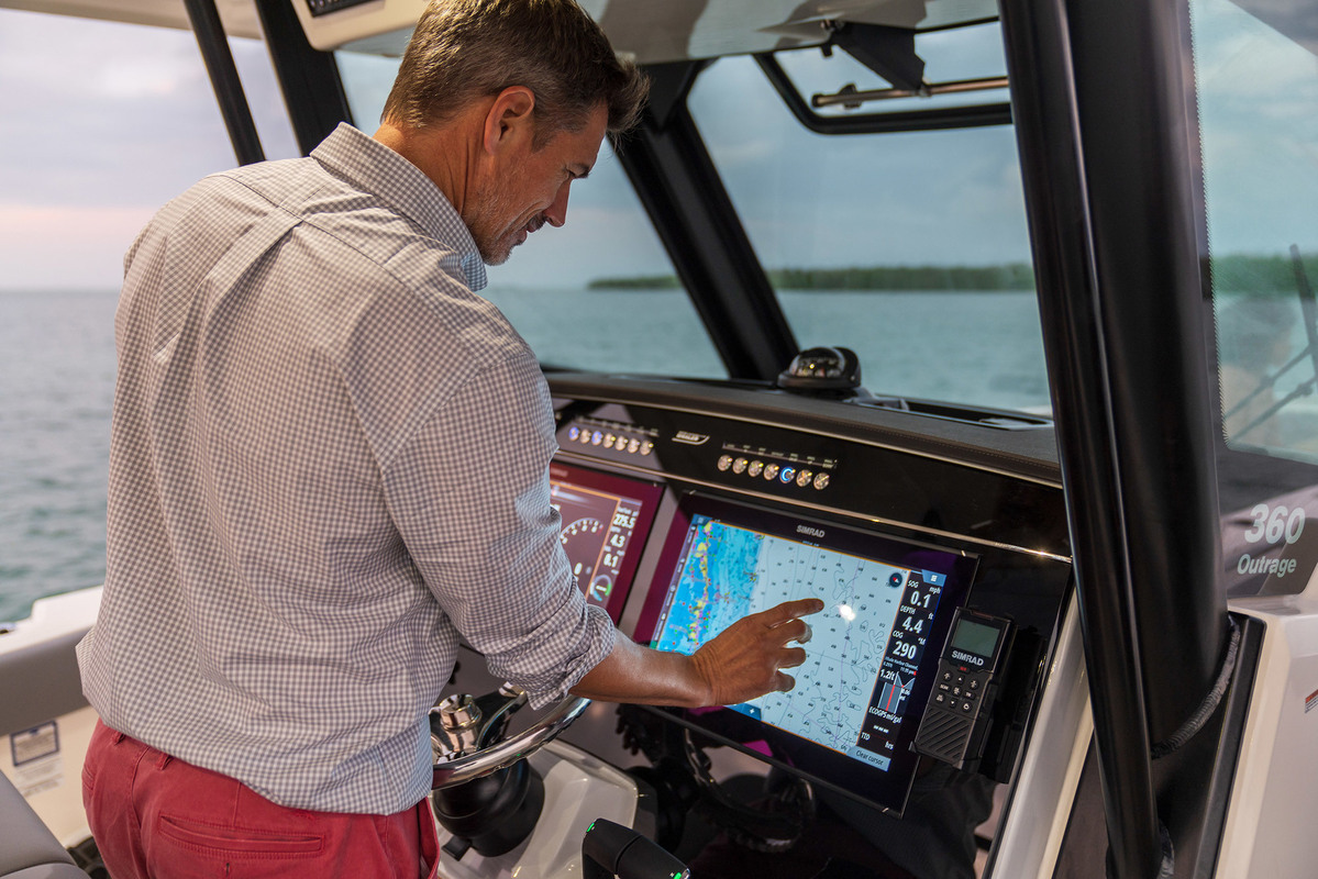 foto: 13 Boston Whaler 360 Outrage