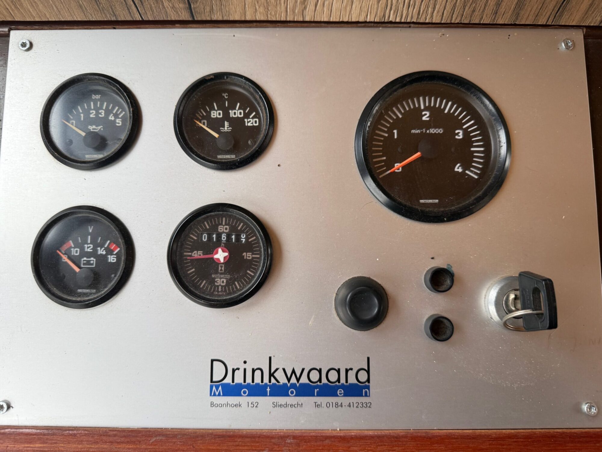 foto: 32 Boot Boot Motortjalk 11.00 OK