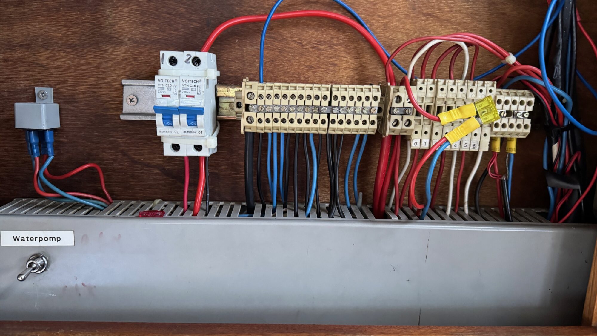 foto: 26 Vri-Jon Vri-Jon 37 AK Cabrio