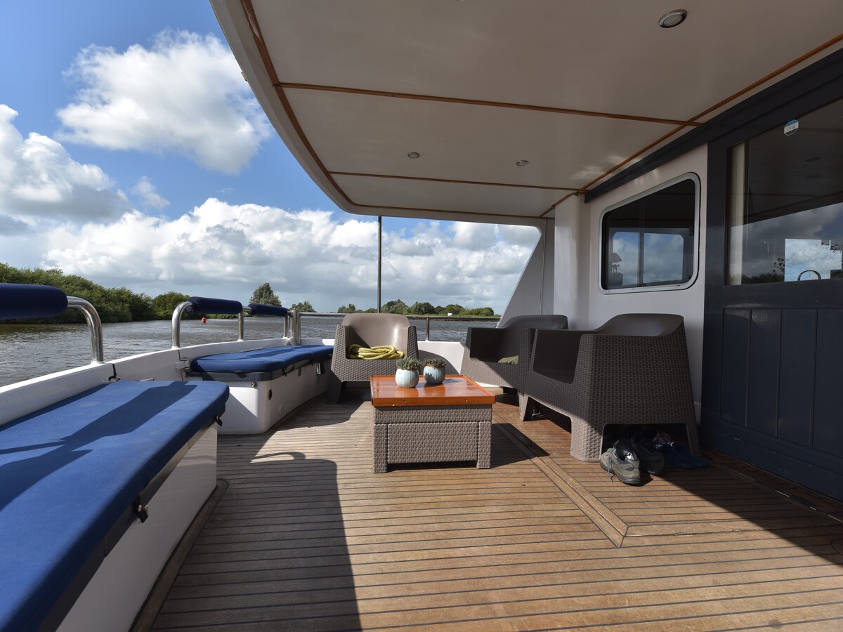 foto: 20 Vripack  Trawler 15.75 