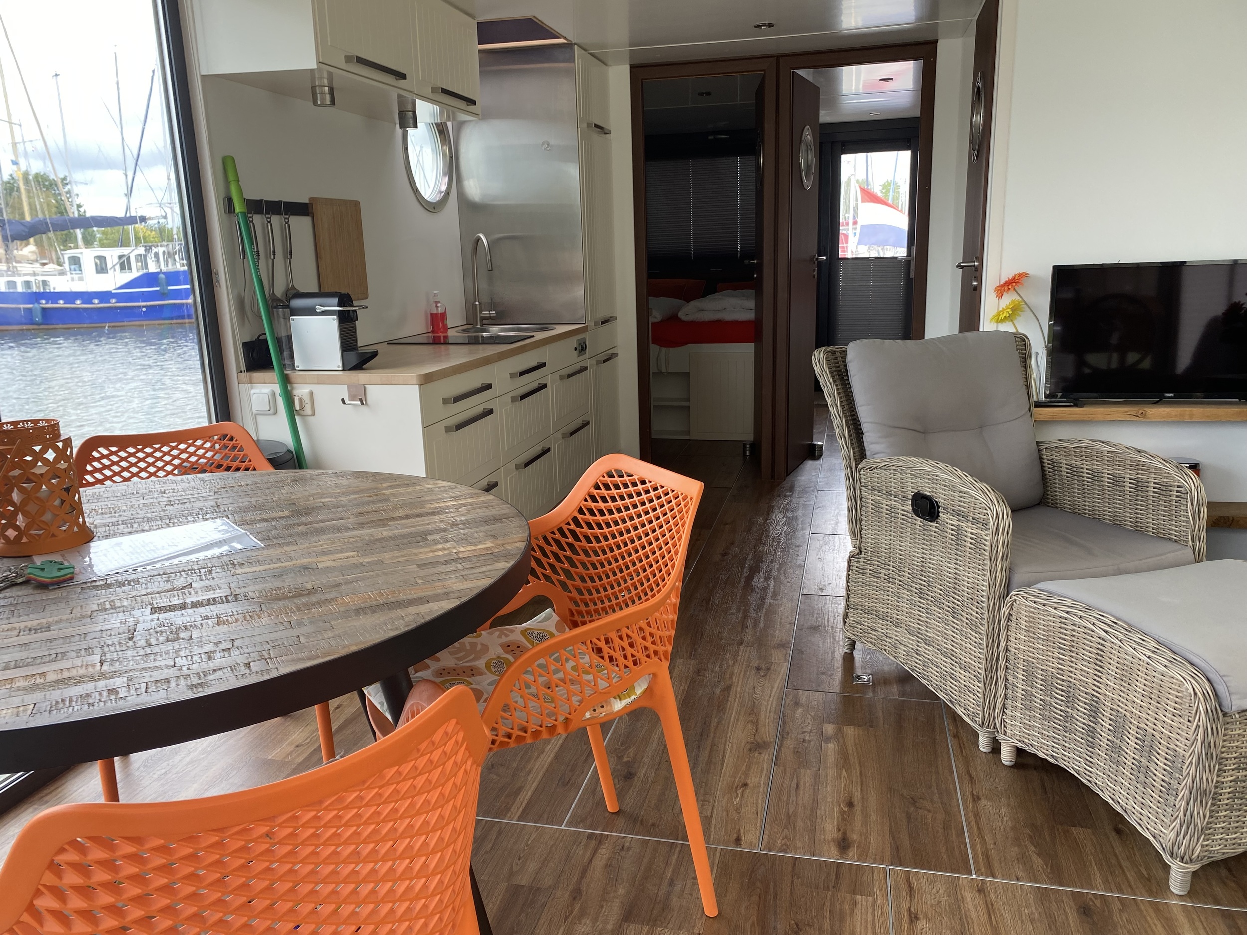 foto: 15 La Mare Houseboat Met Ligplaats Model DFS Aluminium