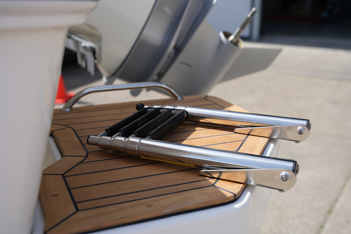 foto: 41 Boston Whaler 210 Montauk