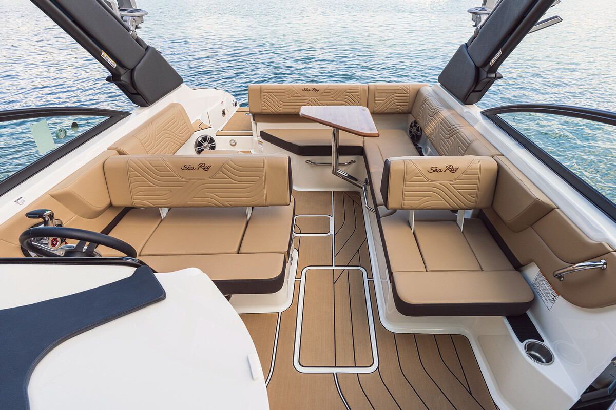 foto: 17 Sea Ray SDX 250 Surf