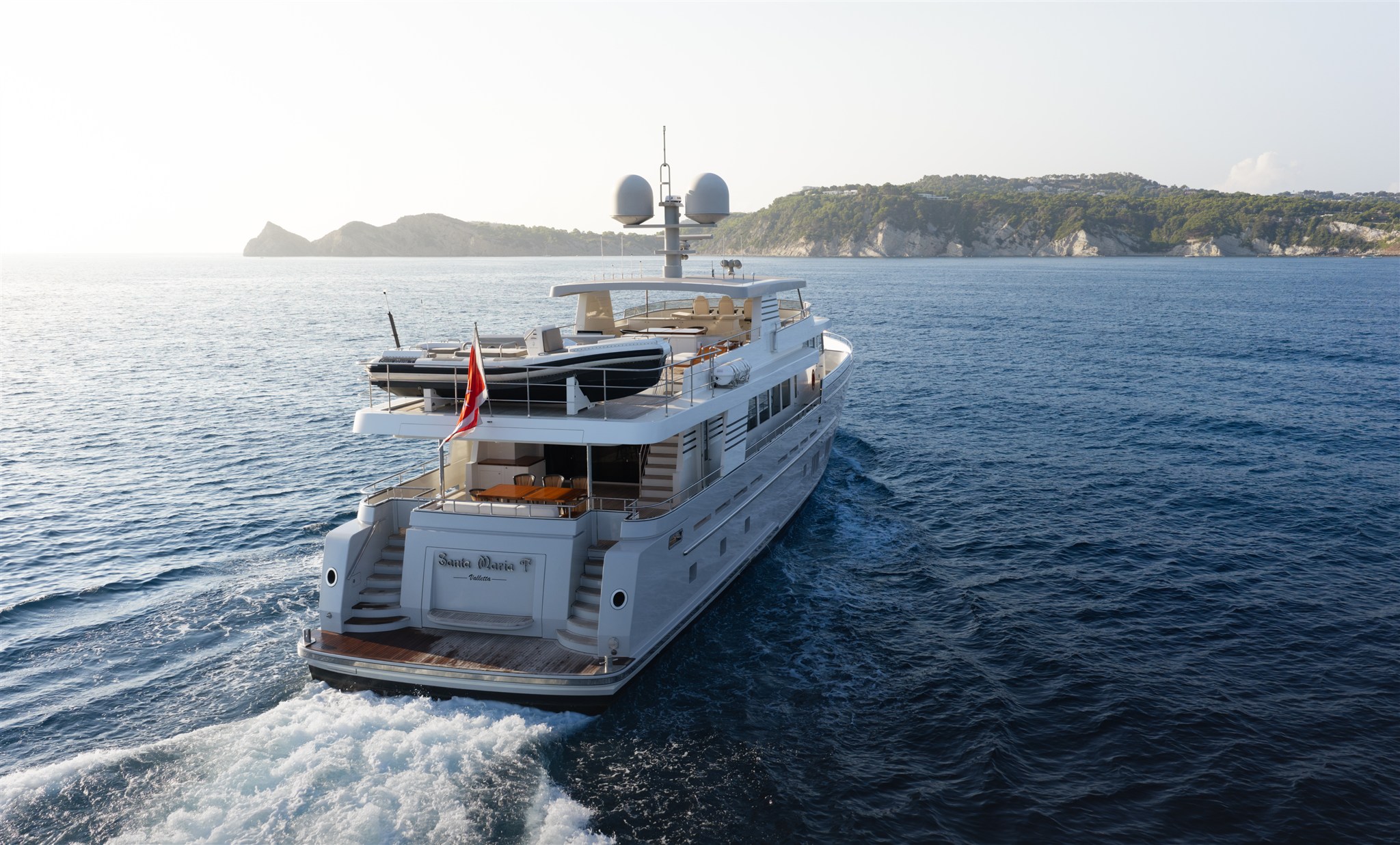 foto: 29 Van Der Valk Shipyard Custom Explorer