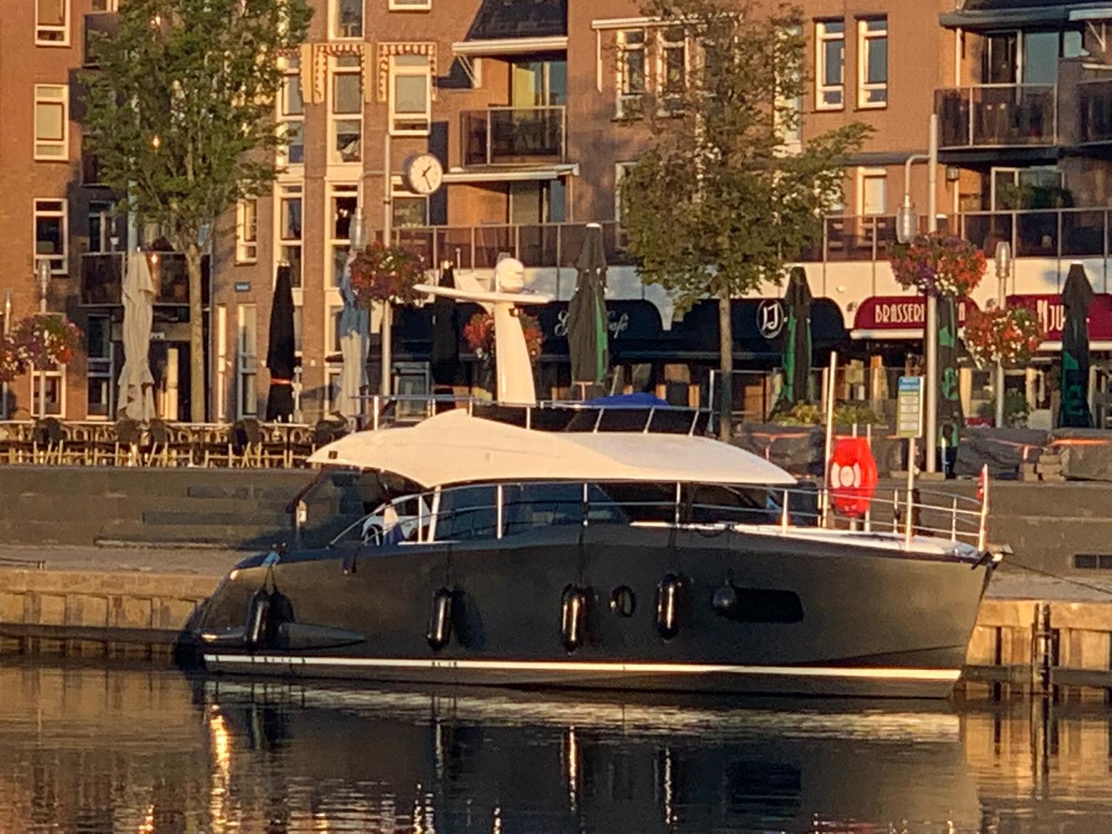 foto: 26 Van Der Heijden Hayden 430 Fly