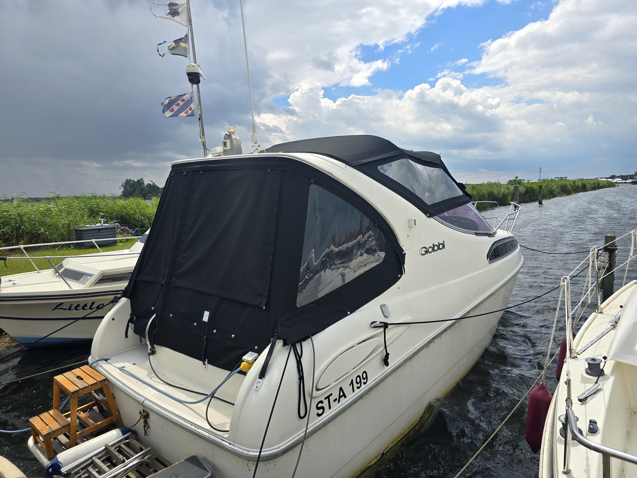 foto: 39 Gobbi 245 Cabin