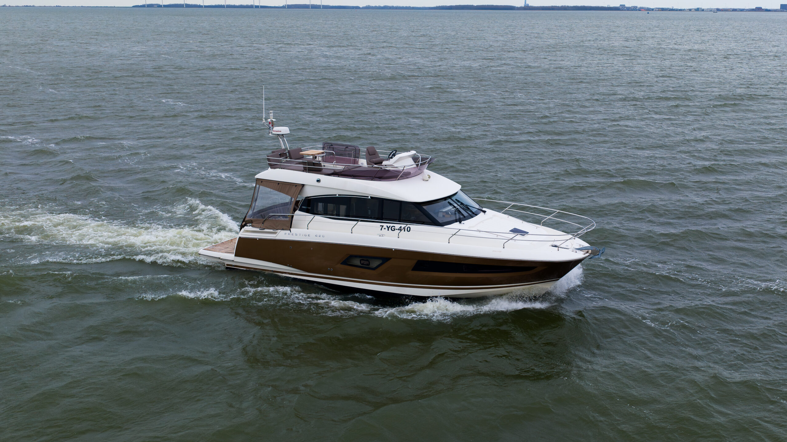 hoofdfoto: 1 Prestige 420