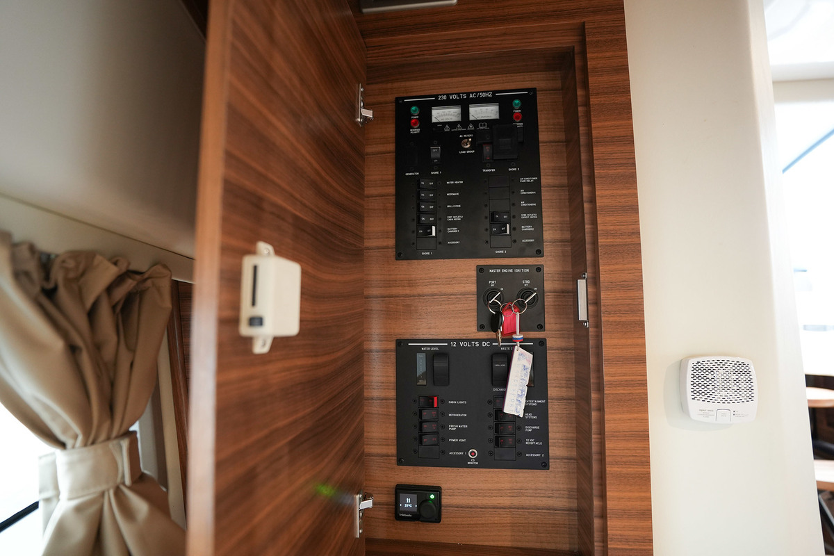 foto: 64 Sea Ray Sundancer 320