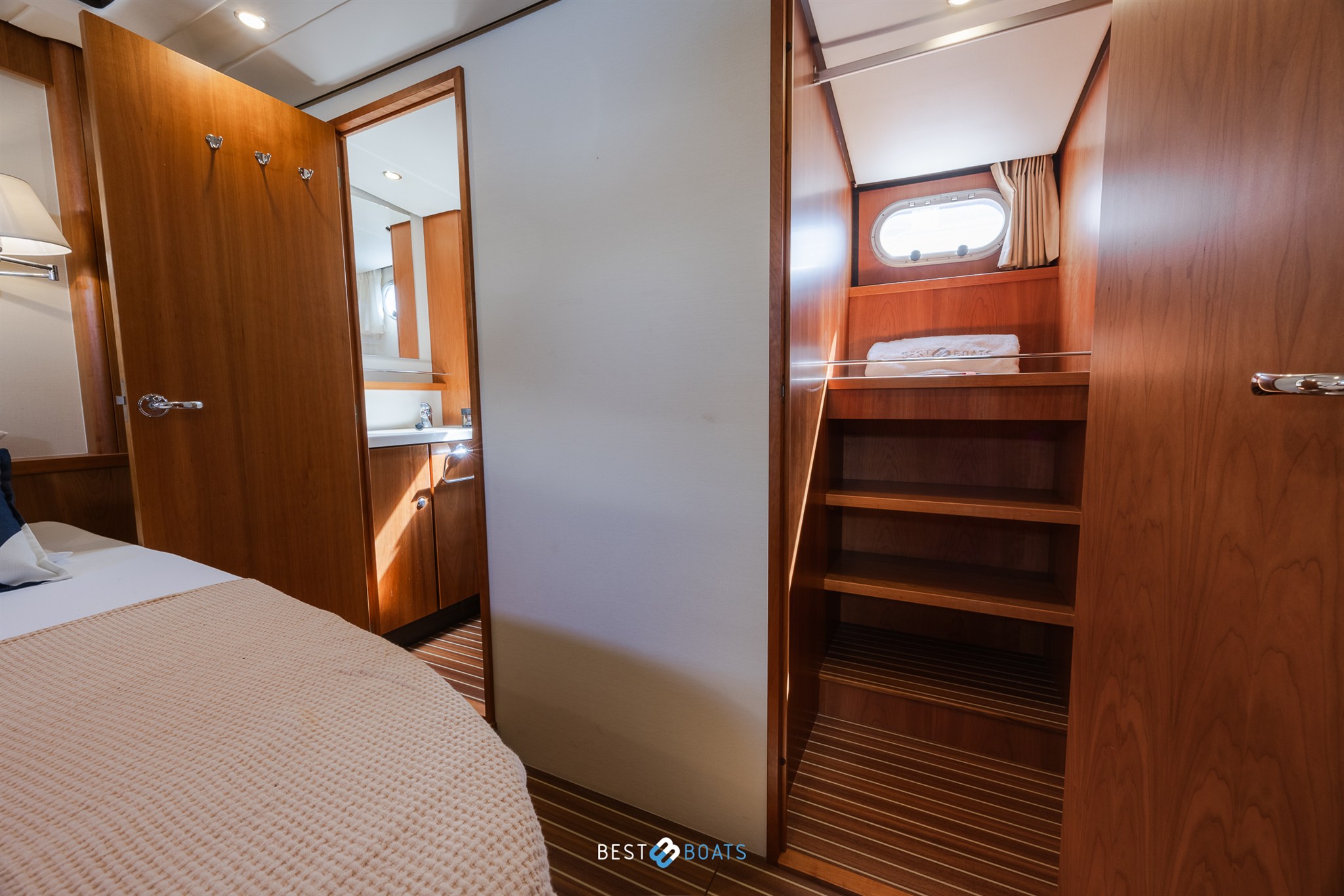 foto: 48 Linssen Grand Sturdy 43.9 AC