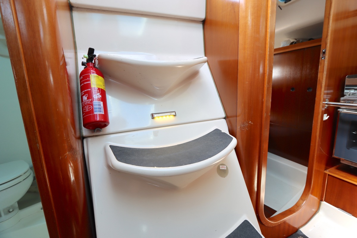foto: 35 Beneteau Oceanis 300