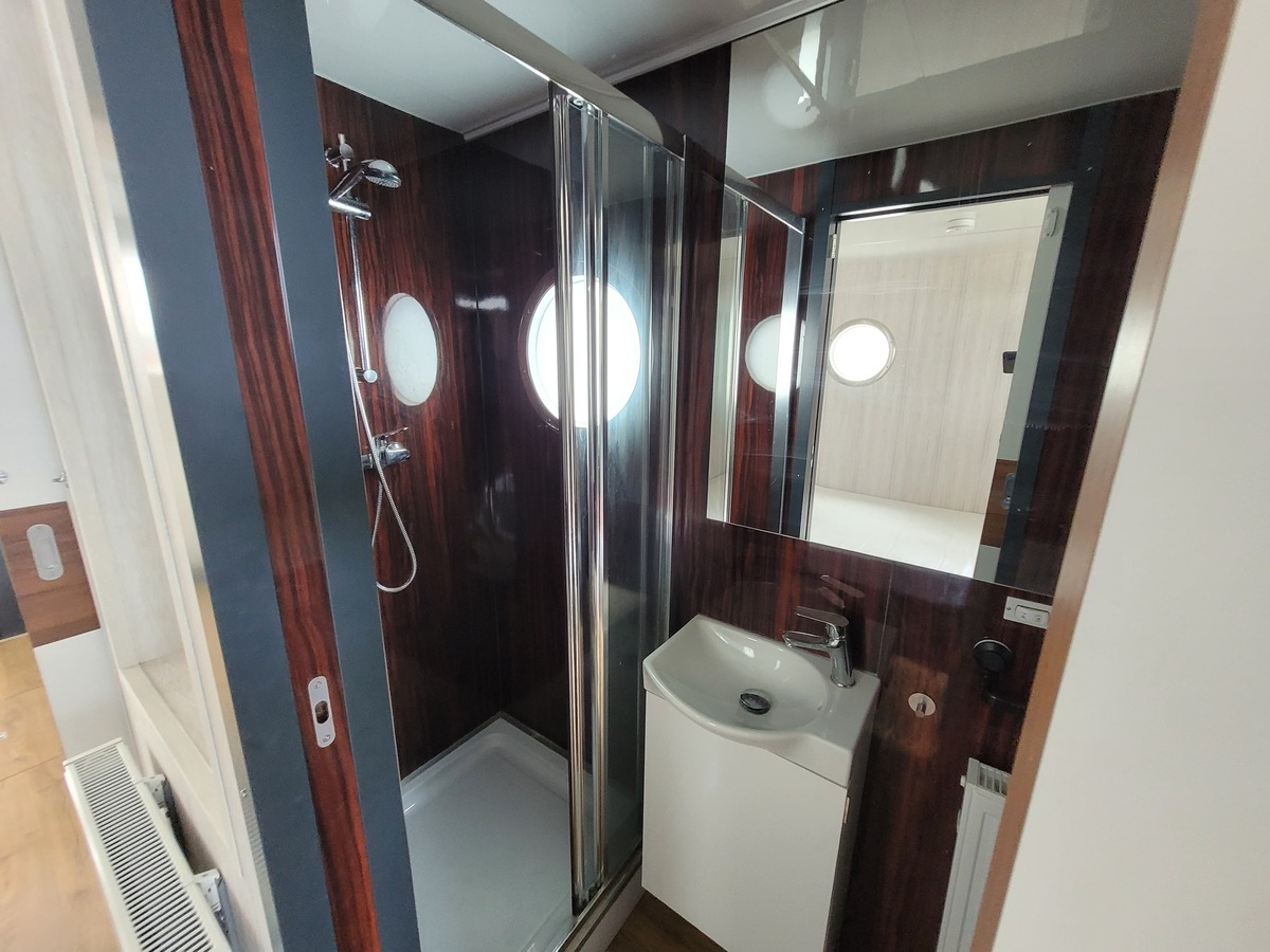 foto: 27 Campi 320 LR