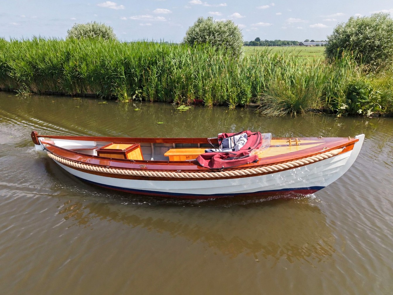 foto: 6 Kapitein Klassieke Mahoniehouten Sloep 6.20