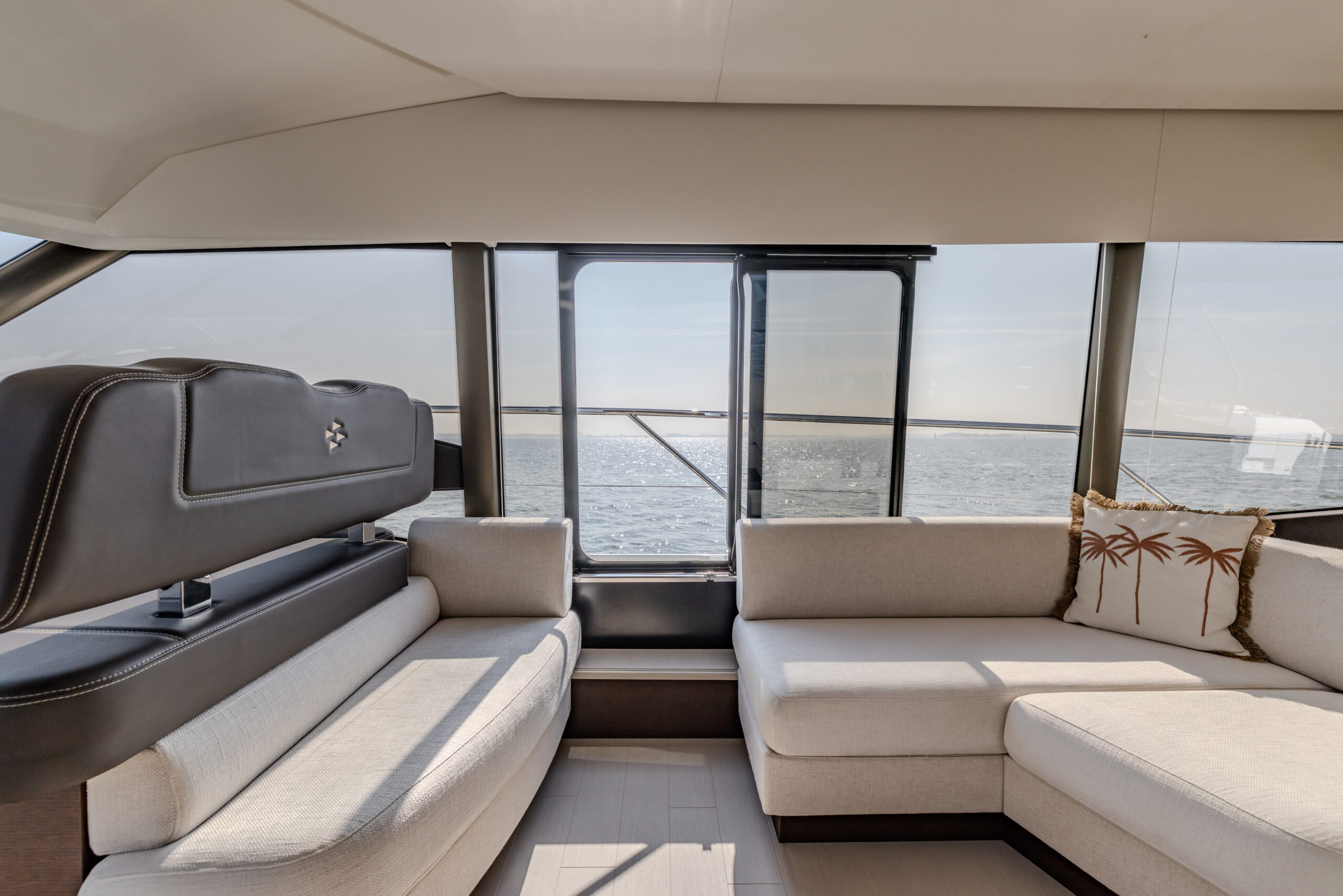 foto: 88 Prestige 590