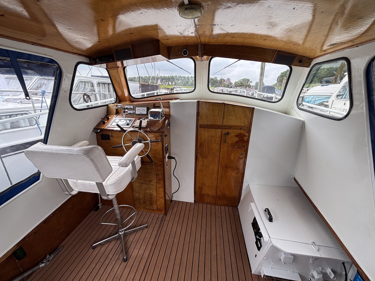 foto: 7 Ariadne kruiser 900 OK