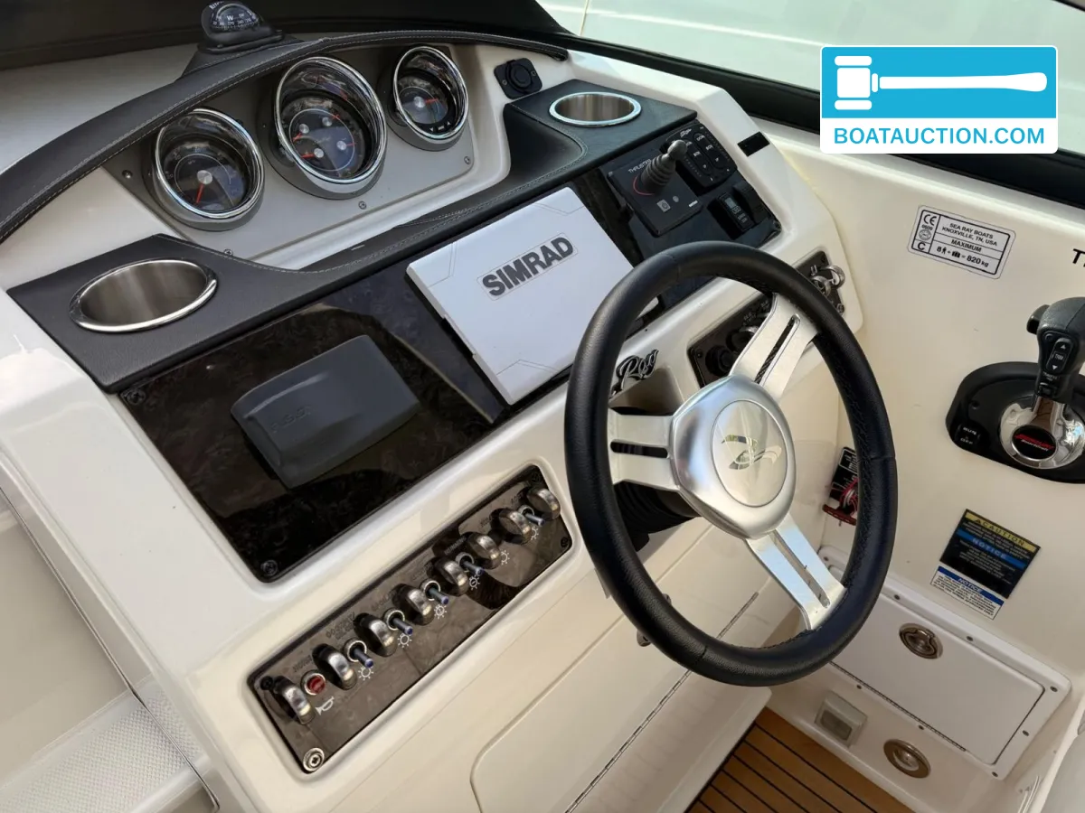 foto: 24 Sea Ray 265 Sundancer